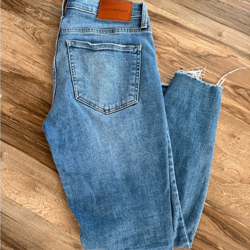 Lucky Brand Light Blue Skinny Jeans with Raw Hem